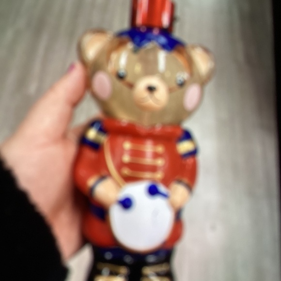 New Good Housekeeping Christmas Teddy Bear Drummer with Scented Soap 16.9 fl oz - Picture 2 of 4